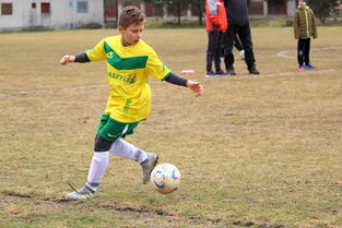 爱游戏平台-中国足球运动员比赛心态管理策略，足球运动员比赛心理分析