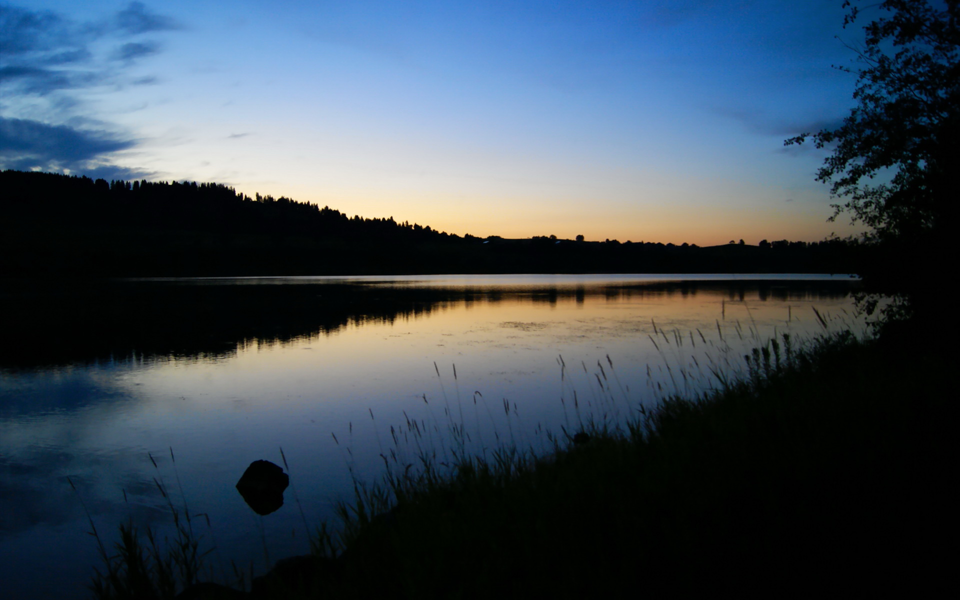 老牌劲旅完成赛季目标，稳居积分榜前列，劲旅网官方网站